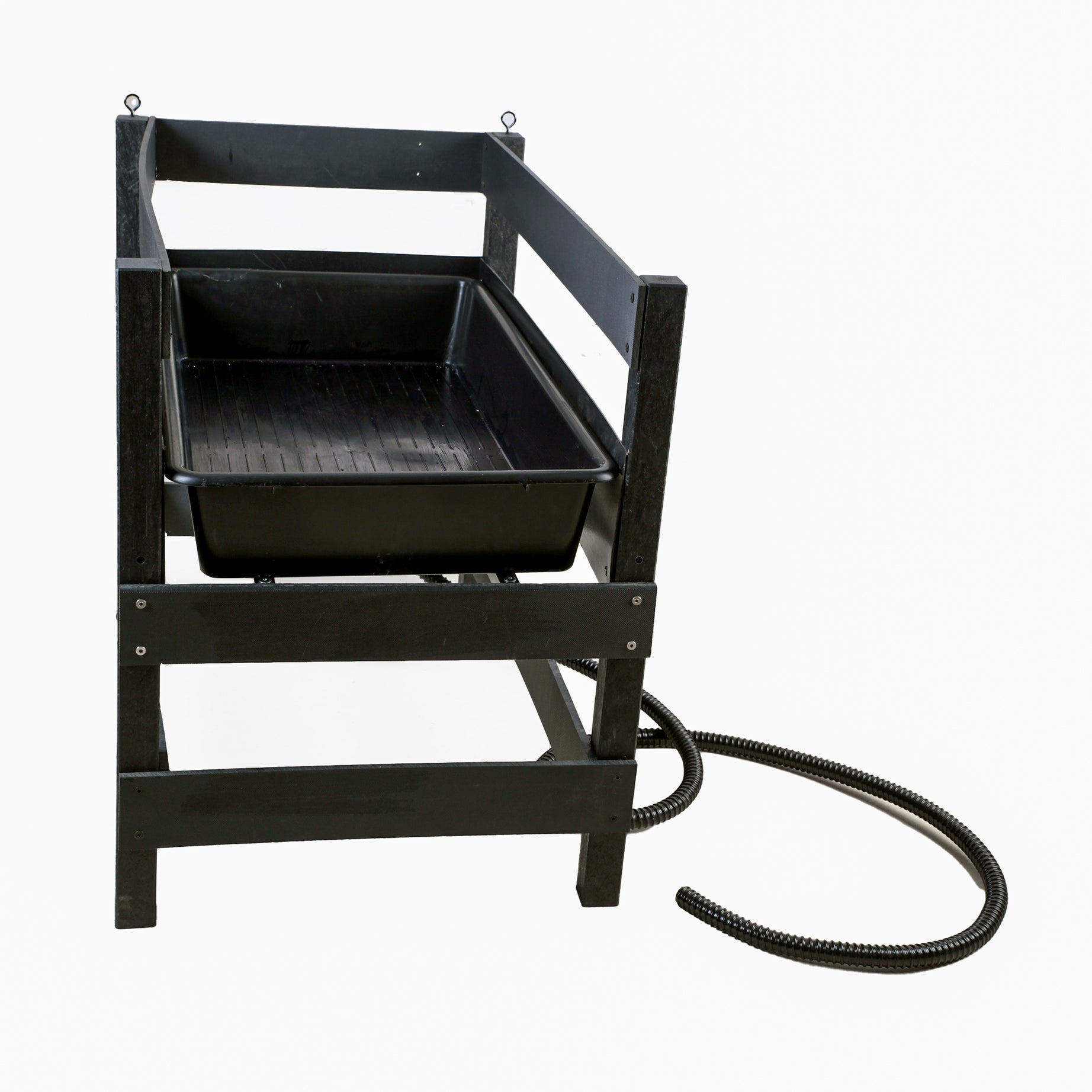 Hawthorne Dog Cleaning Station