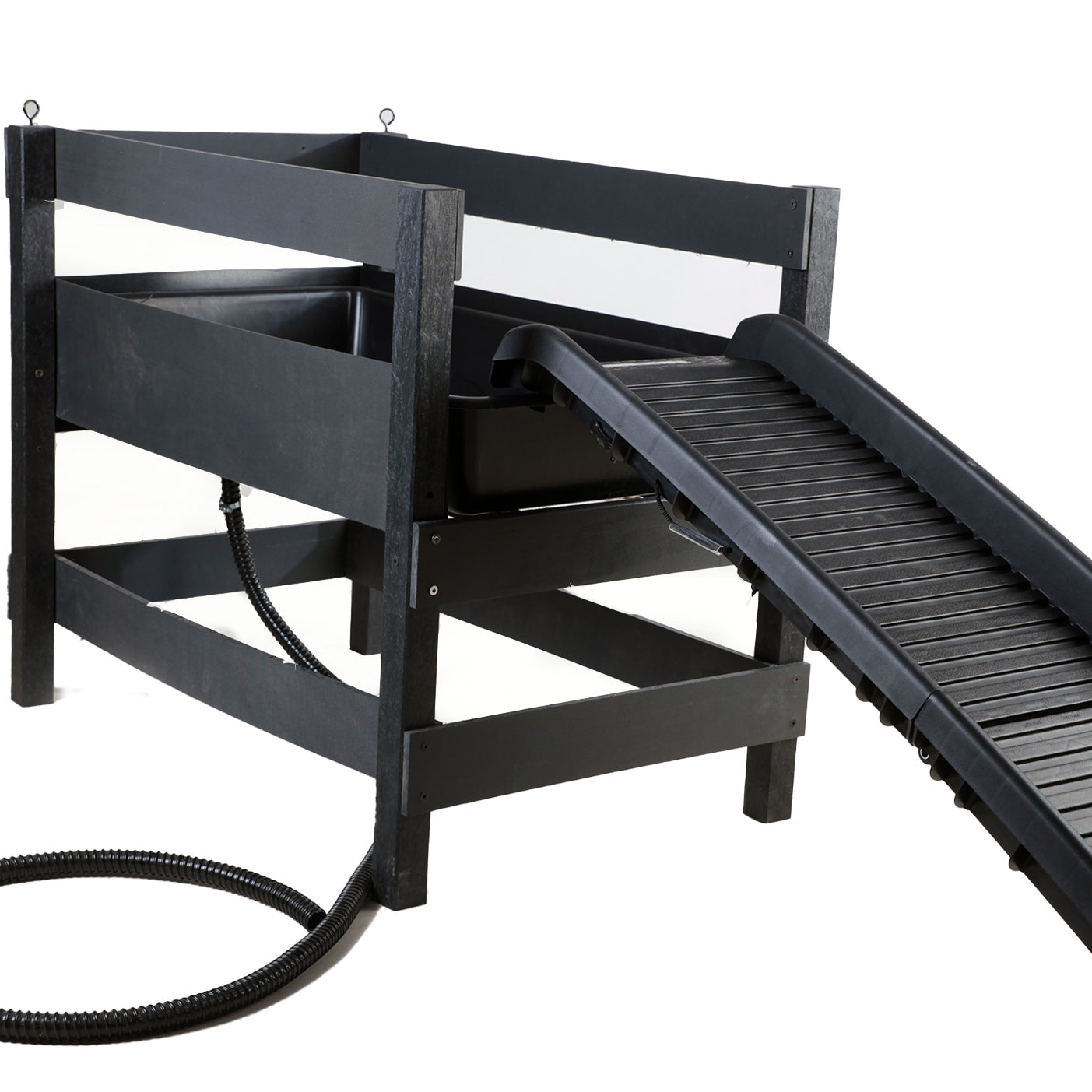 Hawthorne Dog Cleaning Station